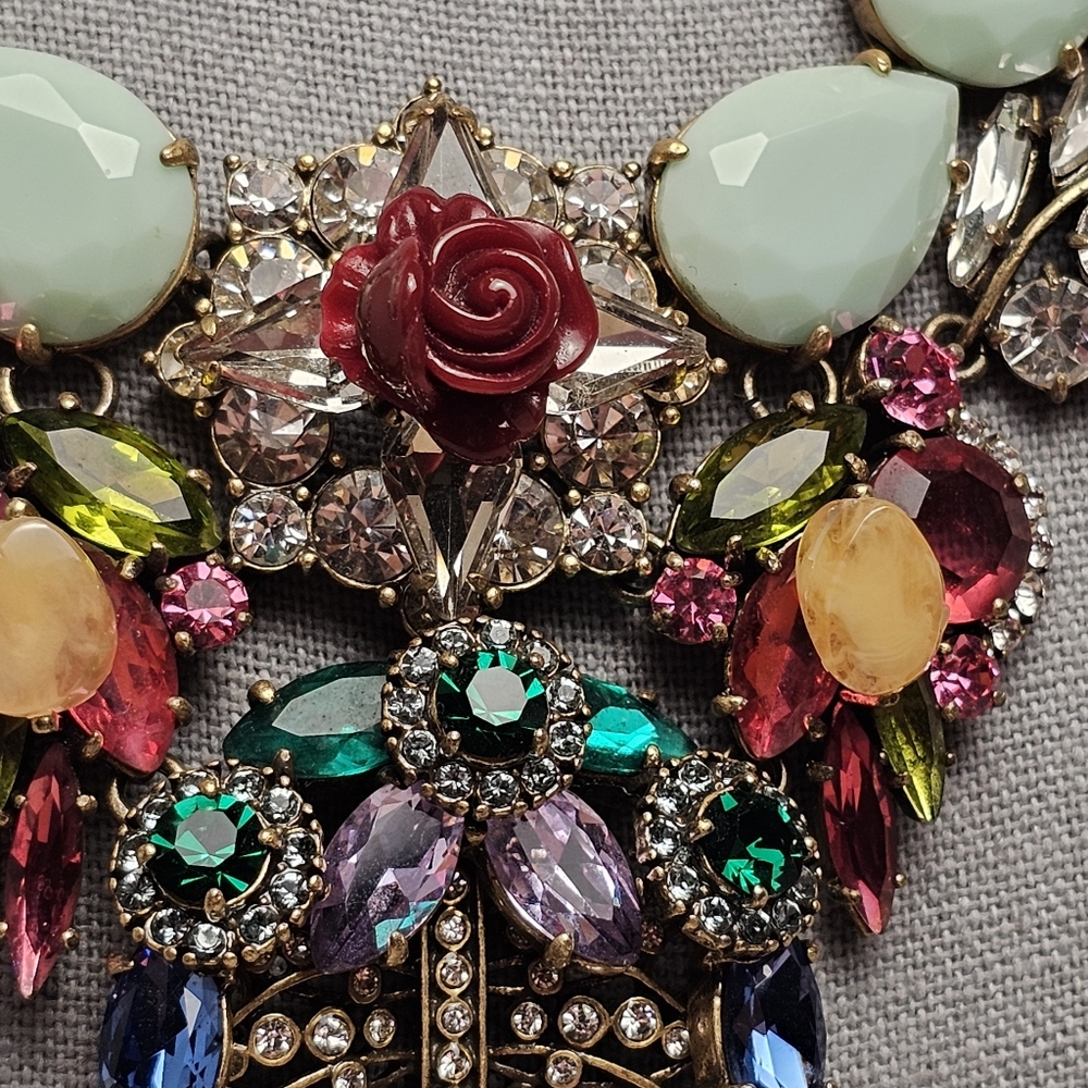 [J. CREW] Rare Vintage Multi Color Crystal Bib Statement Necklace □■ Rose Accent - Picture 4 of 16